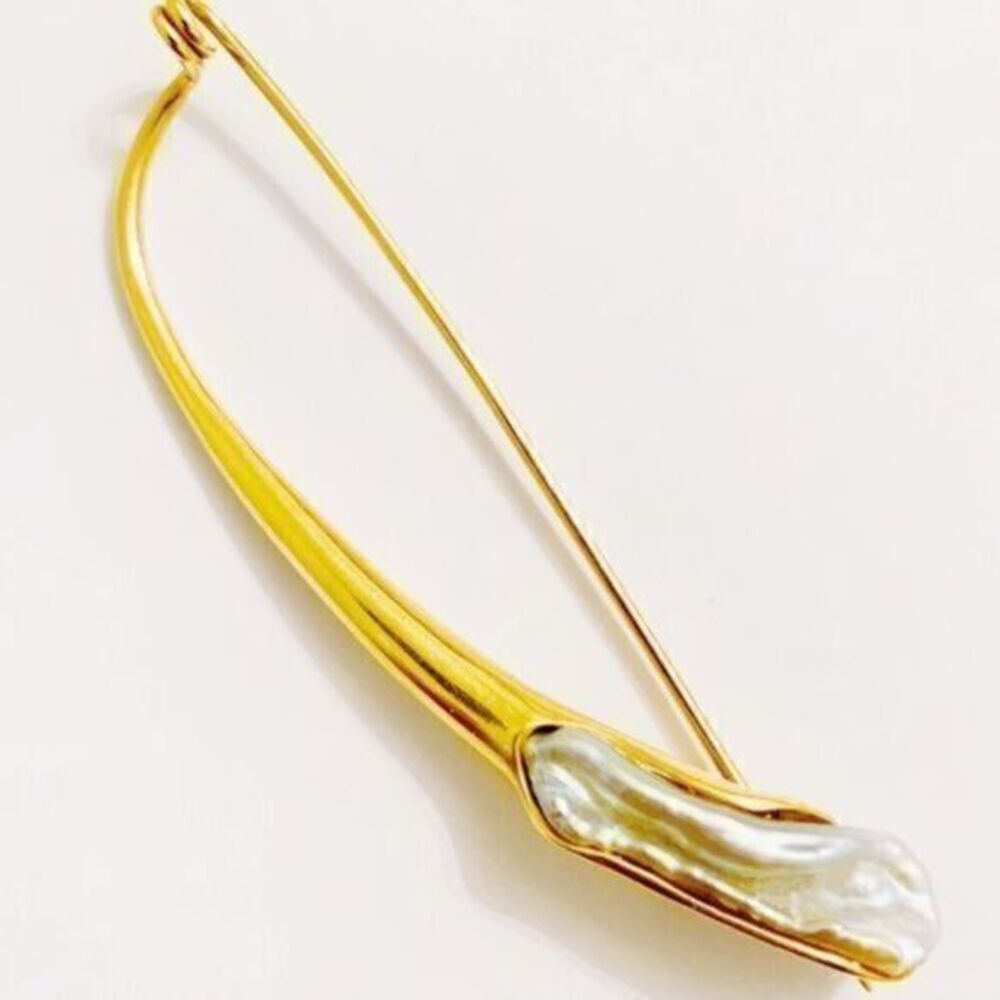 ANTIQUE Chinese Gold Freshwater Pearl Brooch​​​